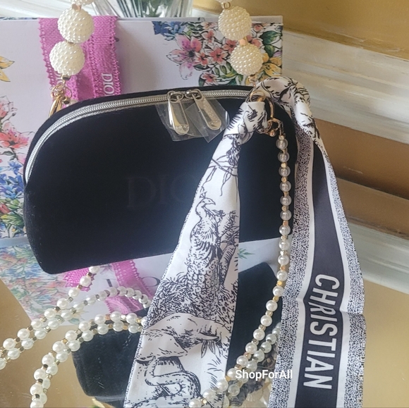 - Dior - Picture 6 of 16